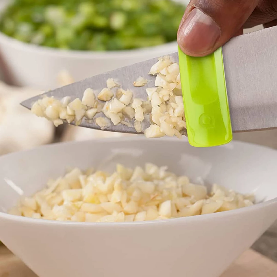 Quirky | Glide Clip On Knife Cleaner 3 Quirky | Glide Clip On Knife Cleaner