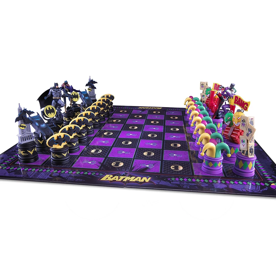 Noble Collection Batman | The Dark Knight Vs The Joker Chess Set 6 Noble Collection Batman | The Dark Knight Vs The Joker Chess Set